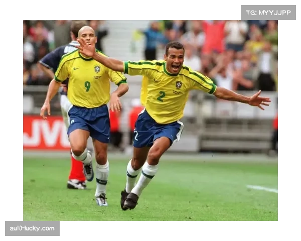 萨尔边路冲击法国防线 塞内加尔快马速度优势考验特奥回追防守能力