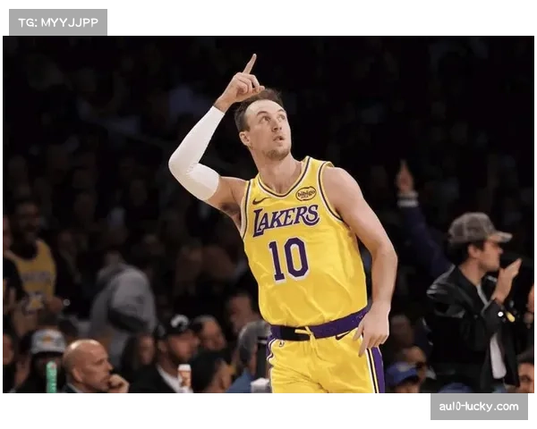 交易截止日11笔交易达成，湖人压哨补强神射手肯纳德